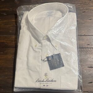 Brooks Brothers Men’s White Button-Down Regent Dress Shirt
